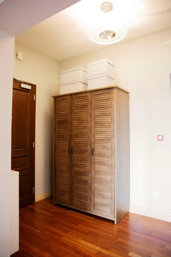 75M2 Apartament Kopernik Z Widokiem Na Jasna Gore Czestochowa Luaran gambar